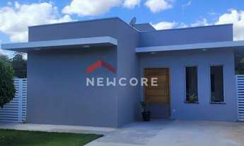 Imagem: Casa de condomínio em Rua Paula Arantes