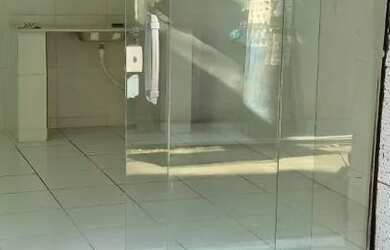 Imagem 2: Loja beira de rua ao lado de todo comercio do terreirão recreio