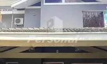 Imagem: Casa com 240m quadrados com 4 quartos em