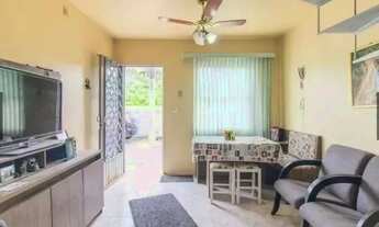 Imagem: Sobrado de condomínio com 2 quartos e 1