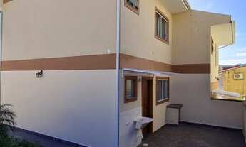 Imagem 3: Oportunidade!!!Sobrado de esquina de 02 dormitórios com ótima localização e terreno grande