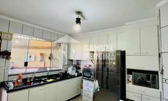 Imagem 7: Casa possui 227m² com 3 quartos sendo 1 suíte em Jardim Planalto - Goiânia - GO