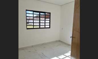 Imagem 3: Linda casa com lote grande