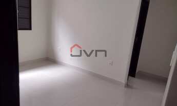 Imagem 4: Térrea para venda com 190 metros quadrados com 4 quartos em Brasil - Uberlândia - MG