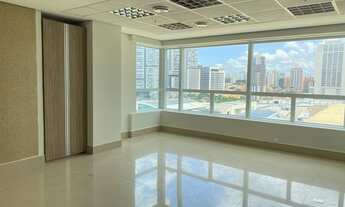 Imagem 4: Excelente conjunto comercial com 90 m2, reformado, no Morumbi Shopping, 2 vagas, linda vis