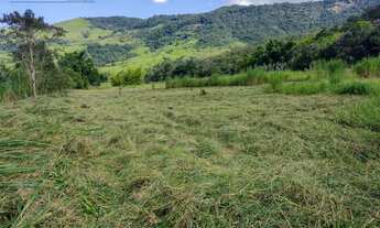 Imagem 2: Terreno com vista panorâmica da Serra da Mantiqueira, localizado no Ribeirão Grande em Pi
