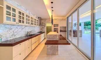 Imagem 5: Casa de condomínio para aluguel tem 600 metros quadrados com 5 quartos