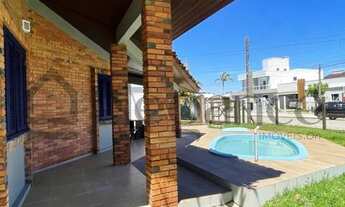 Imagem 6: Elegance Imóveis: Elegante casa térrea com 3 dormitórios, de esquina, poucas quadras do ma