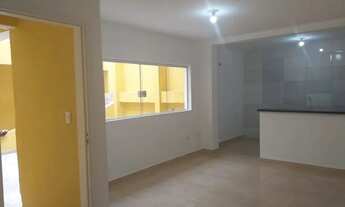 Imagem 2: Casa para aluguel possui 90 metros quadrados com 2 quartos, 1 vaga garagem