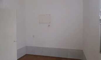 Imagem 2: Casa para aluguel tem 45 metros quadrados com 2 quartos em Irajá - Rio de Janeiro - RJ