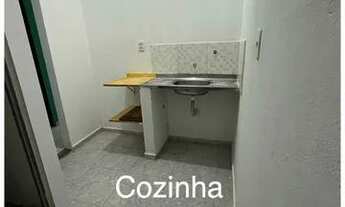 Imagem 3: Alugo Kitnet no Marco R$700,00. Av Romulo Maiorana entre Mauriti e Barão do Triunfo