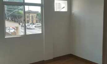 Imagem 4: ALUGA-SE LINDO APARTAMENTO/1º ANDAR/NO CENTRO/NA APARECIDA/PISO VINÍLICO