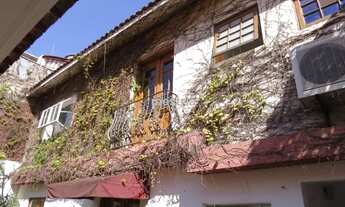 Imagem: Um graça de casa de vila! Para uso comercial