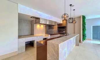 Imagem 3: Casa de condomínio para aluguel tem 600 metros quadrados com 5 quartos