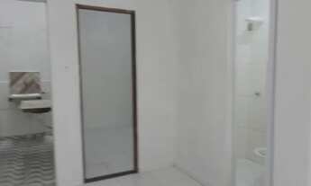 Imagem 3: Alugo kitnet com esgoto e água incluso R$ 420,00