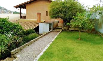 Imagem 7: Lindíssima casa de 5 dormitórios na Carvoeira