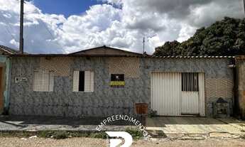 Imagem: Vendo Casa com 4 Quartos e piscina. Vila