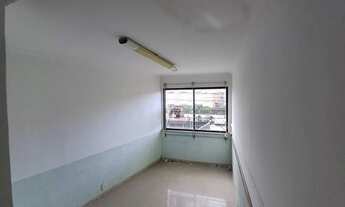 Imagem: Sala comercial, localizada na Av. Luiz Tarquínio