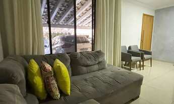 Imagem 2: Sobrado à venda em Goiânia, Jardim Planalto, com 3 quartos, com 144.9 m²