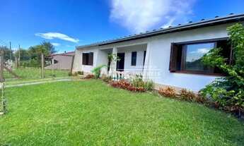 Imagem 2: LINDA CASA A POUCOS METROS DO MAR