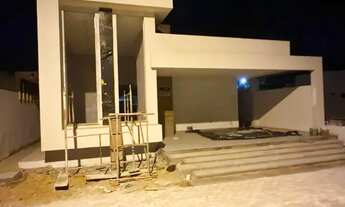 Imagem: Casa em fase final de acabamento Condomínio