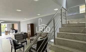 Imagem 5: Oportunidade imperdível de adquirir ou alugar uma casa triplex com 400m², localizada a pou