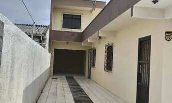 Imagem 2: Ampla Casa com 02 Suíte + 02 Dormitórios no São Vicente!