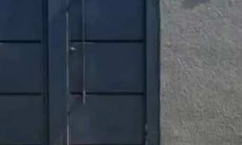 Imagem: Casa á venda com 3 quartos sendo 2 apartamentos