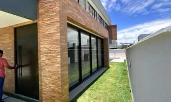 Imagem 7: Casa com 4 Suítes e Área de Lazer Completa à venda no Condomínio Vista Lagoa