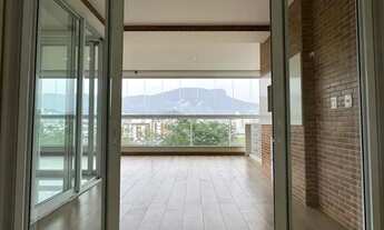 Imagem 5: Apartamento com 3 suítes, elevador privativo e vista para a Pedra Branca