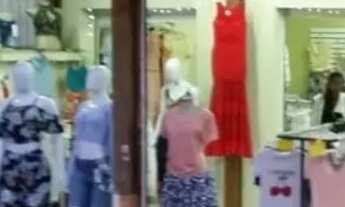 Imagem 2: **Alugo ***Salão Comercial em* Taboão da Serra*, Estrada são Francisco, bem localizado