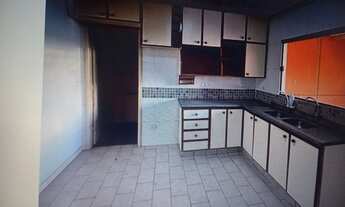 Imagem 2: Casa Maria Aparecida Pedrossian, no começo do Residencial, com mercado a uma quadra