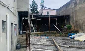 Imagem 2: Casa e terreno excelente oportunidade!