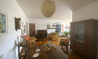 Imagem 4: PINHEIROS AO LADO DO METRÔ