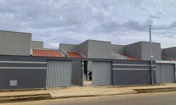 Imagem: Entrada à partir de R$ 10 mil. Casa 2 Quartos