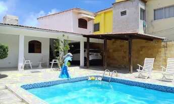 Imagem: JN) Casa grande no Janga, com piscina, pode