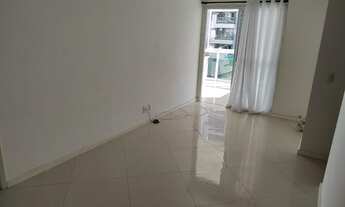 Imagem 4: Condomínio Frames com 70m² excelente 2 quartos com varanda envidraçada