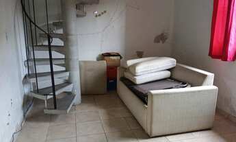 Imagem 3: Casa para aluguel e venda possui 250 metros quadrados com 2 quartos