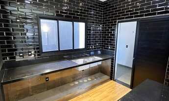 Imagem 4: Casa para venda tem 180 metros quadrados com 4 quartos em Novo Mundo - Uberlândia - MG