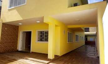 Imagem 2: Sobrado para aluguel e venda possui 215 metros quadrados com 4 quartos em Aparecida - Sant