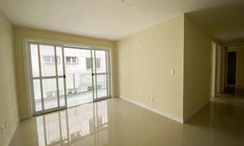 Imagem 2: Apartamento para venda com 76 metros quadrados com 3 quartos em Cavaleiros - Macaé/RJ