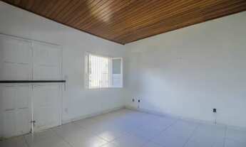 Imagem 6: Casa, 500m², 2/4, 2vgs, em frente a pça Frei Daniel