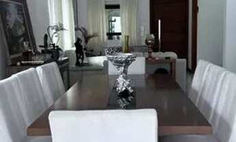 Imagem 3: Casa de Condomínio com 3 Quartos para alugar, 242m² - Granja Viana