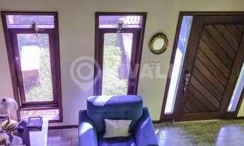 Imagem 4: Casa de rua - / Residencial / Jardim Coronel Peroba