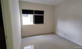 Imagem 3: Amplo quarto e sala centro