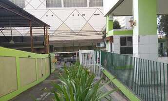 Imagem 2: Madureira Apartamento 2 Qtos Junto ao shopping e ao Parque, Aceito financiamento Bancário