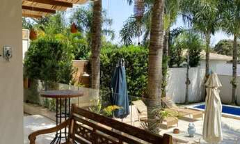 Imagem 5: Casa de condomínio sobrado para venda tem 330 metros quadrados com 4 suítes