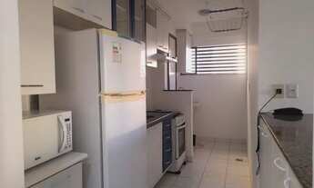 Imagem 4: BARRA-APTO. 1/4 COM ARMÁRIOS, SALA COM VARANDA, MOBILIADO, ÁREA 45 M2. 01 VAGA. ALUGUEL R