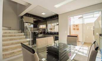 Imagem: CURITIBA - Casa Padrão - Xaxim