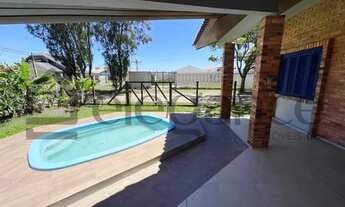 Imagem 7: Elegance Imóveis: Elegante casa térrea com 3 dormitórios, de esquina, poucas quadras do ma